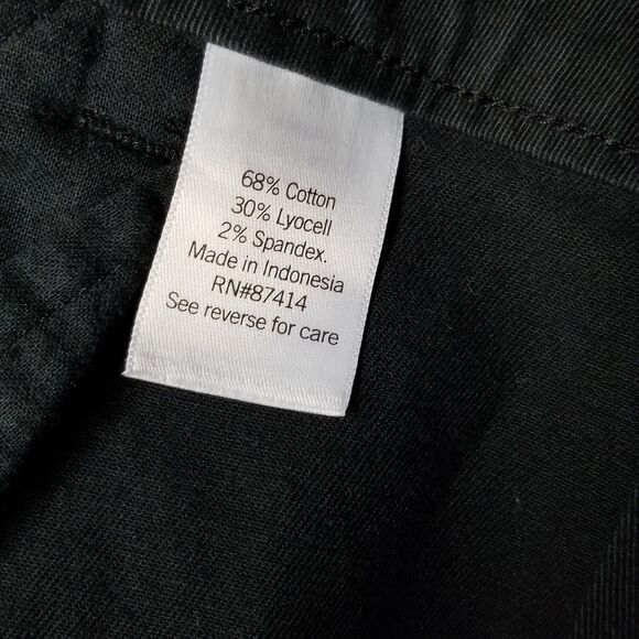 SO brand (Kohl's) Juniors 17 Shorts Lo Rise Chino Midi Black Classic Basic NEW - Picture 5 of 9